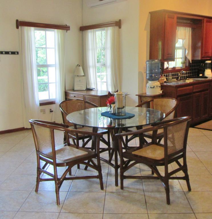 Cocotal Inn And Cabanas San Pedro  Δωμάτιο φωτογραφία
